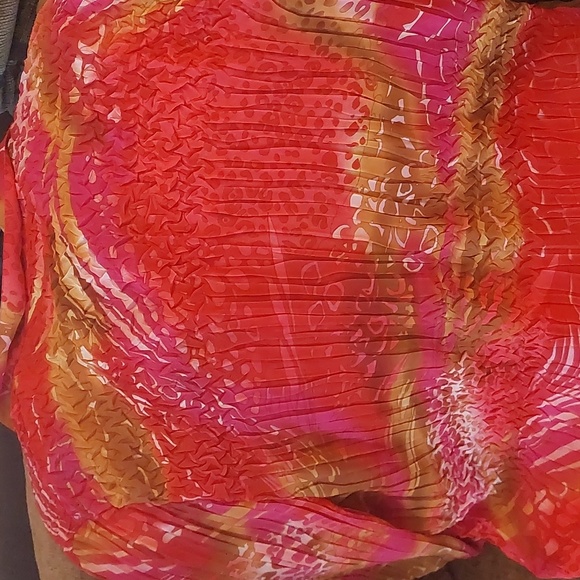 Blouse - Picture 2 of 2